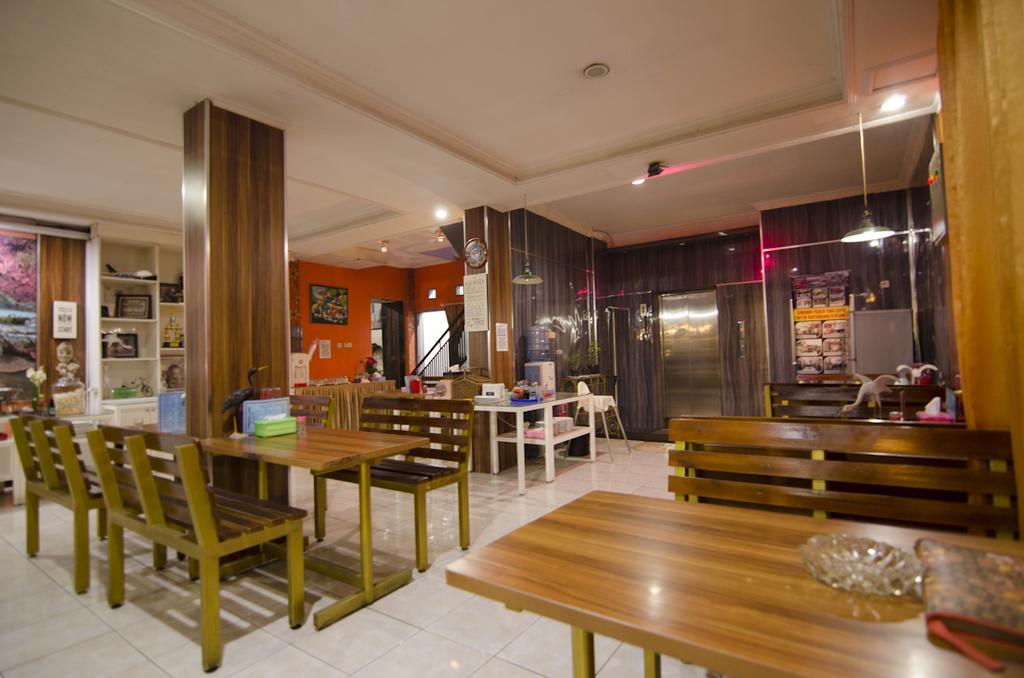 Guest House Salon Fora Gegerkalong Setiabudhi Bandung Exterior foto