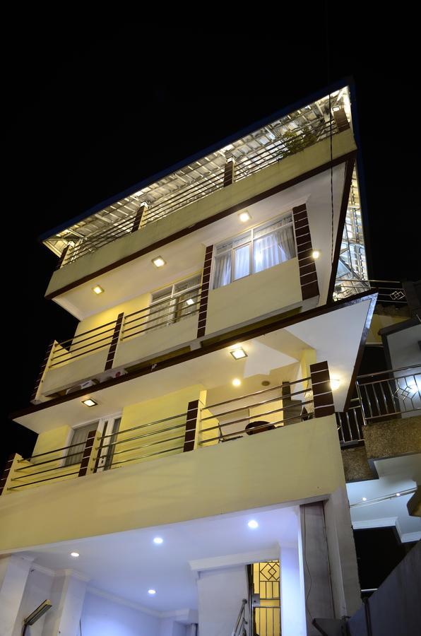 Guest House Salon Fora Gegerkalong Setiabudhi Bandung Exterior foto